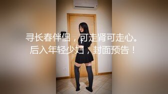 澡堂子偷拍俩大奶眼镜少妇手揉奶子的动作太妖娆了