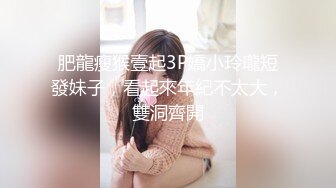 无毛逼极品小姐妹高颜值被两个黑鬼大鸡巴玩弄，全程露脸各种体位爆草蹂躏，揉奶玩逼骚穴和菊花一起插真刺激