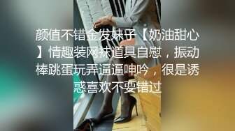 嘴里说不要身体很诚实母亲和儿子同学偷情妈妈被爆菊花儿子中途回家撞见同学操完儿子再操