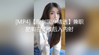 【OnlyFans】逃亡JJ爱KK，狂干群P，大型淫乱场面，两人真实夫妻，女的身材超级棒，群p的场面太过震撼 79