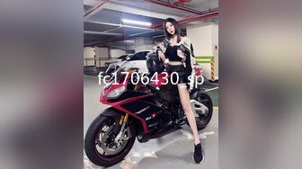 [MP4/ 1.79G] 敏妹妹！被俩小哥哥轮流上！第一视角后入美臀，从下往上拍摄，一个操完换另一个