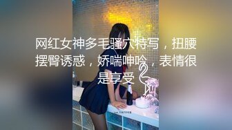 [MP4/1.02G]母女通吃91乱伦大佬收费私拍与身材保养不错的丈母娘在客厅婚床各种啪啪口交