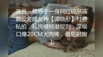 周末和白白嫩嫩的漂亮老婆在沙发上啪啪啪完美露脸