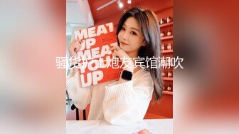 -白皙美乳美女和黄帽男啪啪 性感黑丝翘起屁股口交 站立后入坐上来抽插猛操