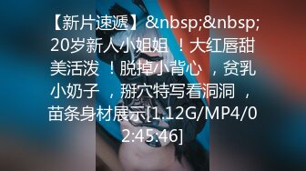 高颜值大眼女友 一张可爱靓丽的脸蛋 乖乖跪着展示口交技术 颜射后还把精液吞进去 真是极品骚母狗啊